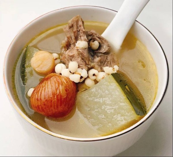 量华网 夏季“祛湿能手”现身！这汤上桌，祛湿健脾轻松度夏